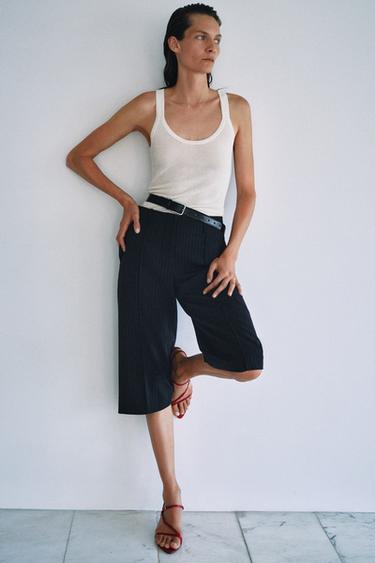 Zara Прямые шорты с защипами — коллекция ZARA «ZW»