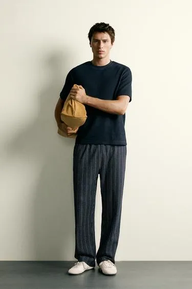 Контрастные брюки Seersucker Relaxed Fit- Заказать в России