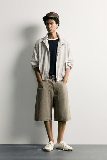 Zara Джинсовые шорты с выцветшим полосатым принтом купить с доставкой.