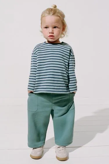 Брюки Wide Leg из мягкой ткани с нашивкой
