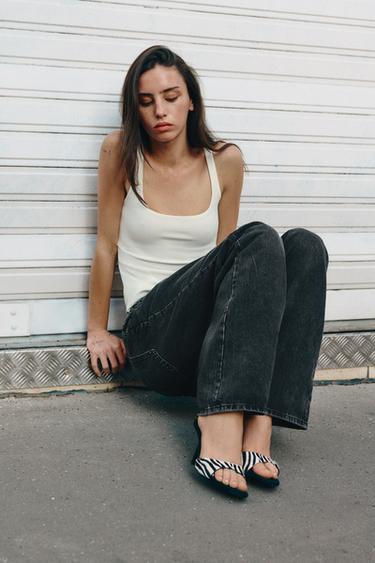 Zara Сандалии с принтованной кожей и овчиной