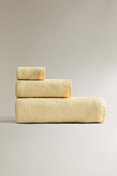 Zara Вафельное махровое полотенце из хлопка купить с доставкой.