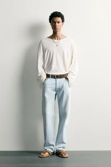 Футболка Relaxed Fit из струящейся ткани- Заказать в России
