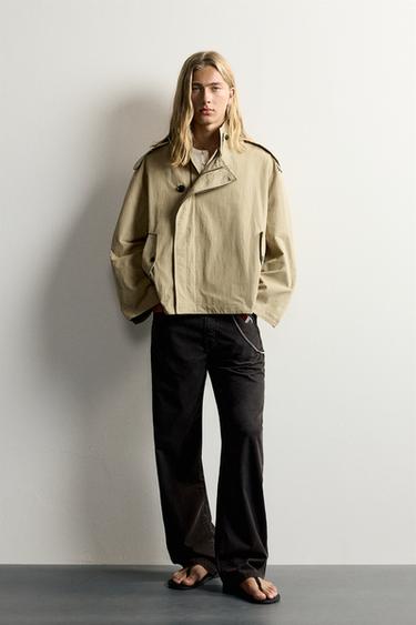 Zara Укороченный тренч из технической ткани