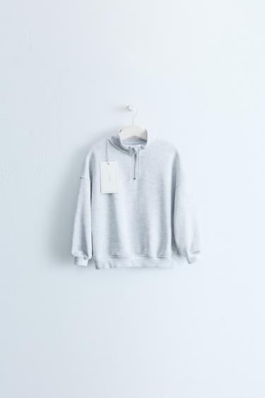 Zara Timeless — однотонная толстовка на молнии