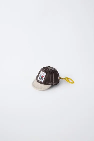 Брелок в форме кепки Ripndip © X Zara Kids- Заказать в России