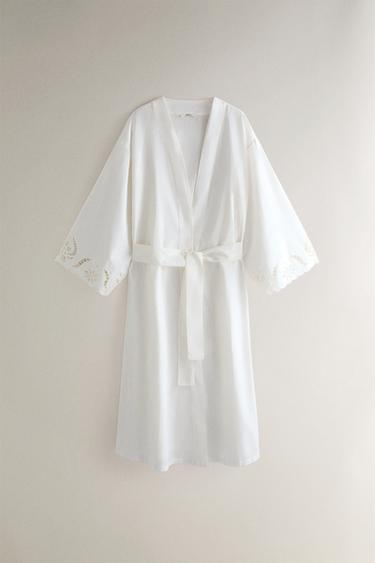 Zara Хлопковый халат с вышивкой купить с доставкой.