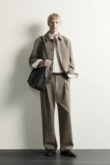 Брюки Relaxed Fit со складками