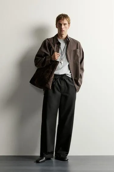 Брюки Relaxed Fit с пуговицами- Заказать в России