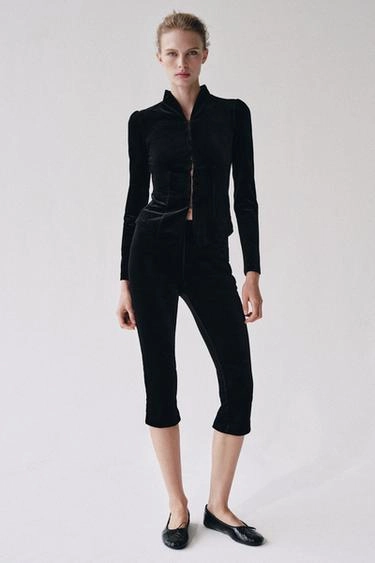 Velvet capri trousers