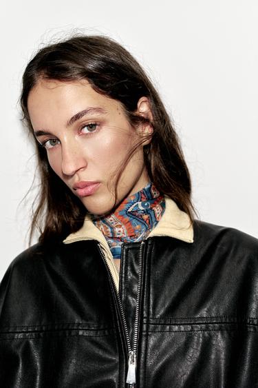 Zara Шёлковый шарф с огуречным принтом