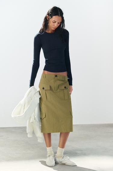 Zara Рифлёная футболка с кнопками
