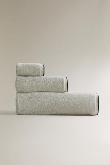 Zara Хлопковое банное полотенце с прострочкой и контрастной окантовкой