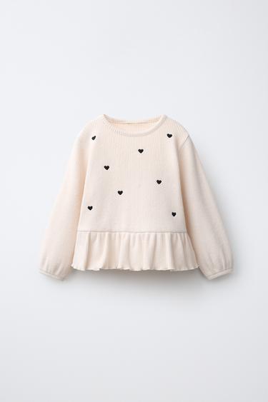 Zara Футболка с вышитым сердцем и мягкой текстурой