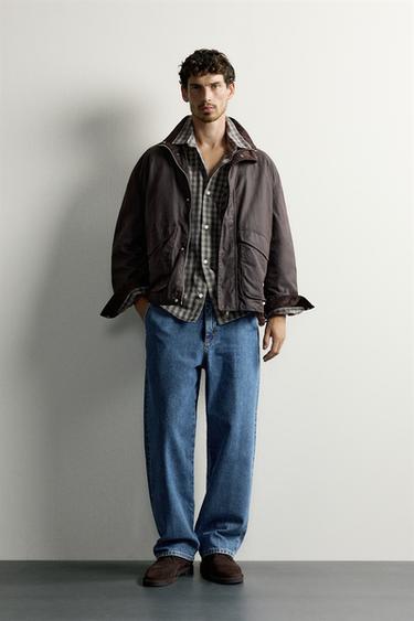Zara Куртка REGULAR FIT с восковым эффектом