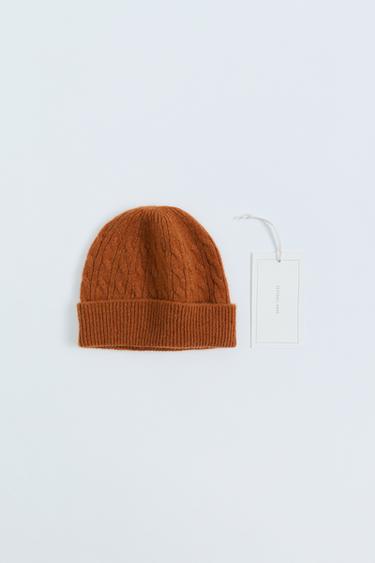 Zara Шапка вязаная ZARA «TIMELESS» из 100% шерсти с узором косичка