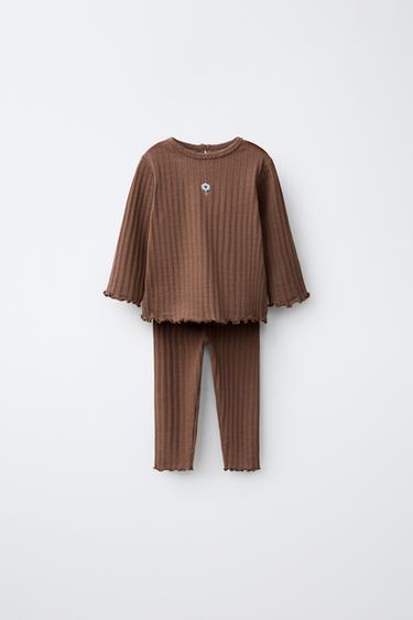 Zara Комплект из вышитой футболки и леггинсов