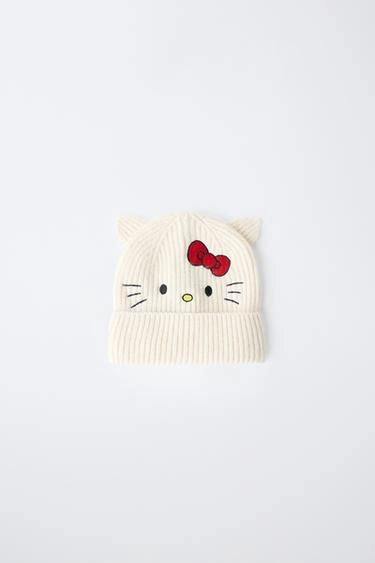 Вязаная шапка с вышивкой hello kitty © sanrio- Заказать в России
