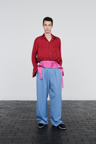 Zara Расклешённые брюки с защипами купить с доставкой.