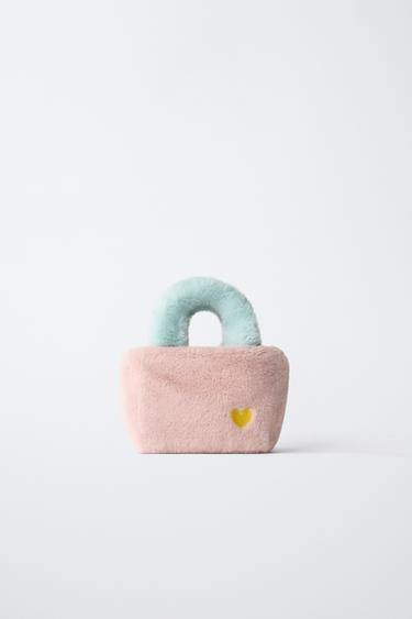 Zara Сумка через плечо из овчины с сердцем купить с доставкой.