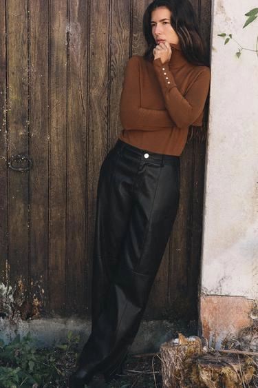 Базовый вязаный джемпер с высоким воротом- Заказать в России