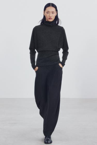 Zara Футболка с высоким воротником