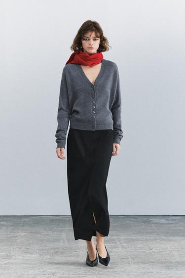 Zara Кардиган из 100% шерсти с вырезом V-образной формы