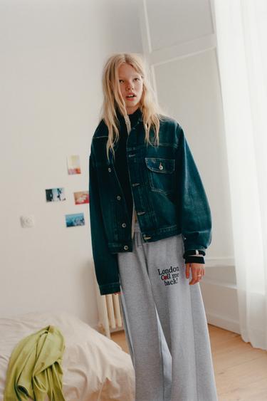 Zara Брюки свободного кроя с принтом текста