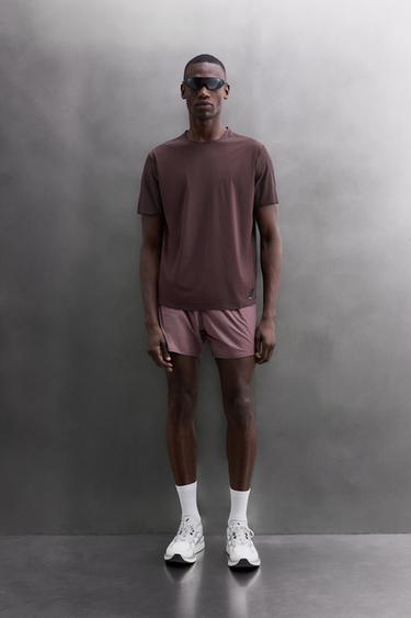 Zara Текстурированная техническая футболка