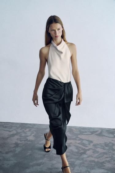 Zara Текстурированные босоножки на каблуке купить с доставкой.