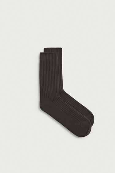 Zara Ребристые вязаные носки купить с доставкой.