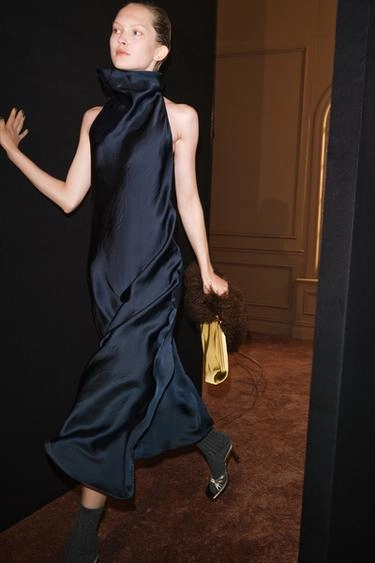 Платье миди из сатина с воротником-халтер Zara «Zw»- Заказать в России