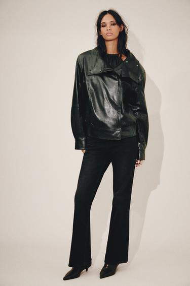 Zara Куртка с эффектом кожи и плечевыми накладками купить с доставкой.