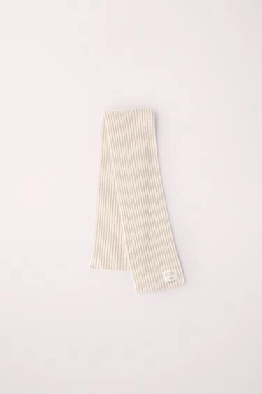 Вязаный шарф из 100% шерсти rib-knit, созданный caramel london x zara