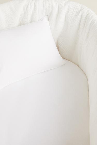 Zara Комплект простыней для маленькой кроватки или корзины-моисея (упаковка из 2 штук)