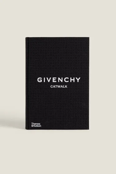 Книга для подиума GIVENCHY