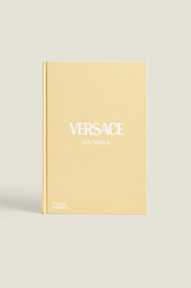 VERSACE CATWALK BOOK (ENGLISH)- Заказать в России