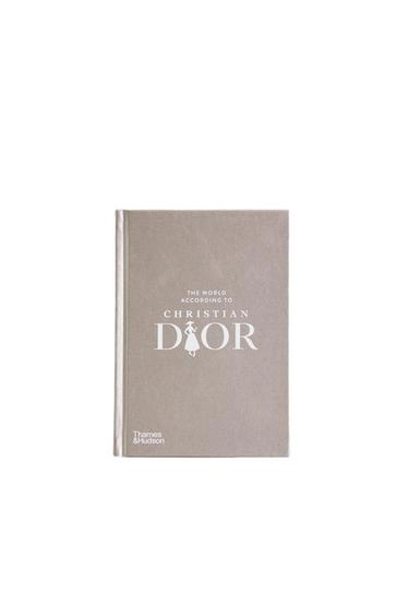 Книга «мир по версии кристиана диора» (английский)