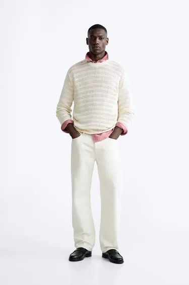 Свитер с рельефным ажурным узором