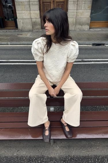 PUFF SLEEVE KNIT TOP