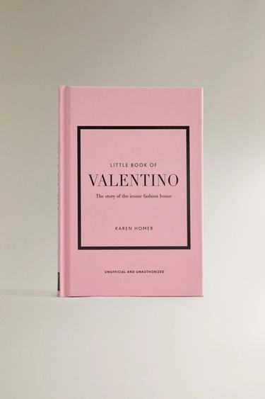 Маленькая книга valentino (на английском языке)- Заказать в России