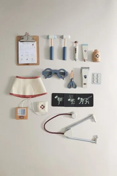 CHILDREN S VETERINARY CASE