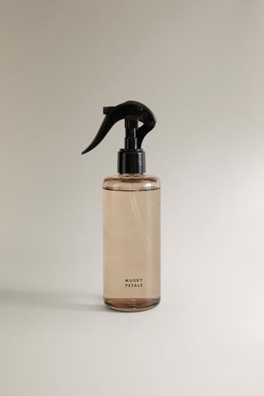 Zara (200 мл) диффузорный спрей MUSKY PETALS купить с доставкой.