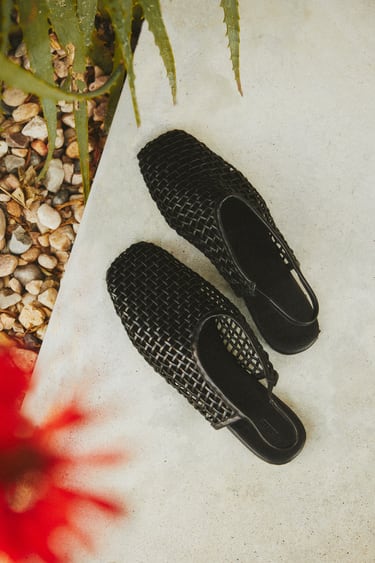 Zara Туфли на плоской подошве с кожаными оплетками на задней части купить с доставкой.