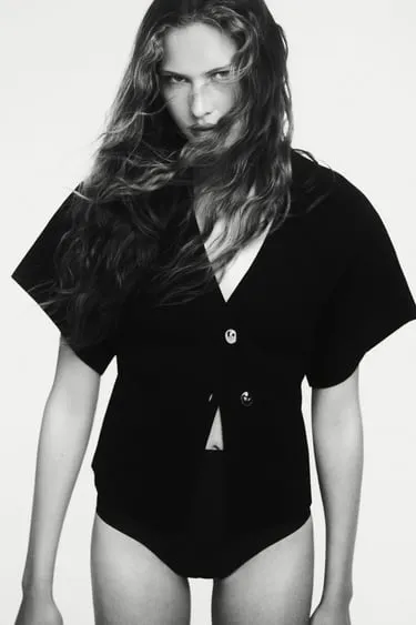 Однотонный трикотажный блейзер внахлест- Заказать в России