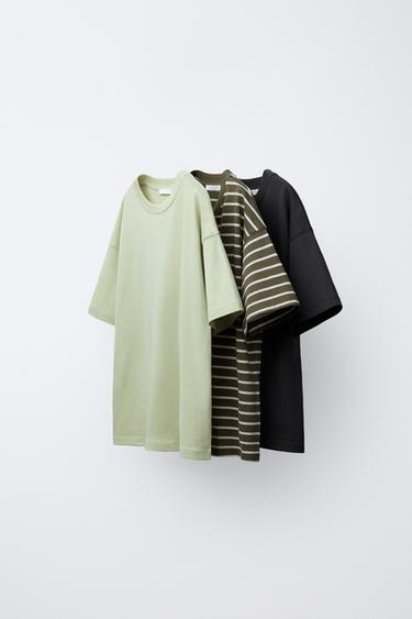 Zara Набор из трех футболок в полоску и однотонных