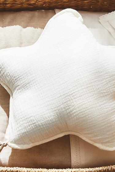 Zara Детская подушка-звезда из муслина