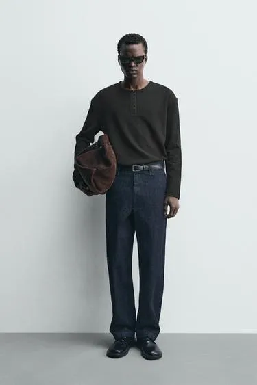 Футболка с воротником HENLEY из ребристого трикотажа- Заказать в России