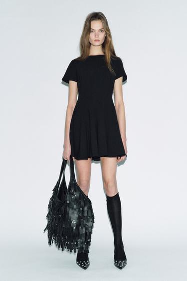 Платье с расклешенным подолом из коллекции ZARA WOMAN