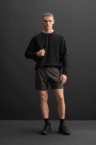 Zara Базовые спортивные шорты